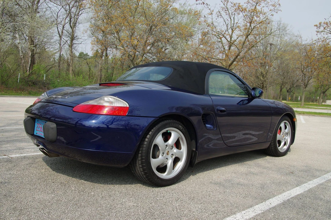 2001 Porsche 986 Boxster S - Image 14 of 31