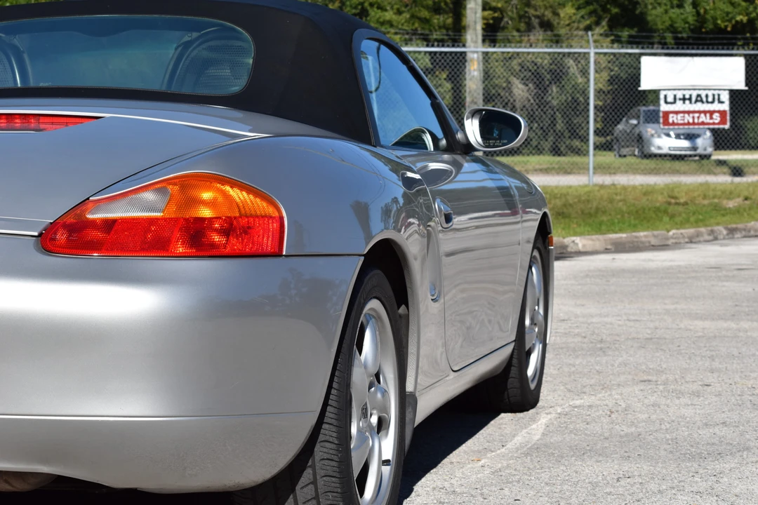 2001 Porsche 986 Boxster S - Image 9 of 31