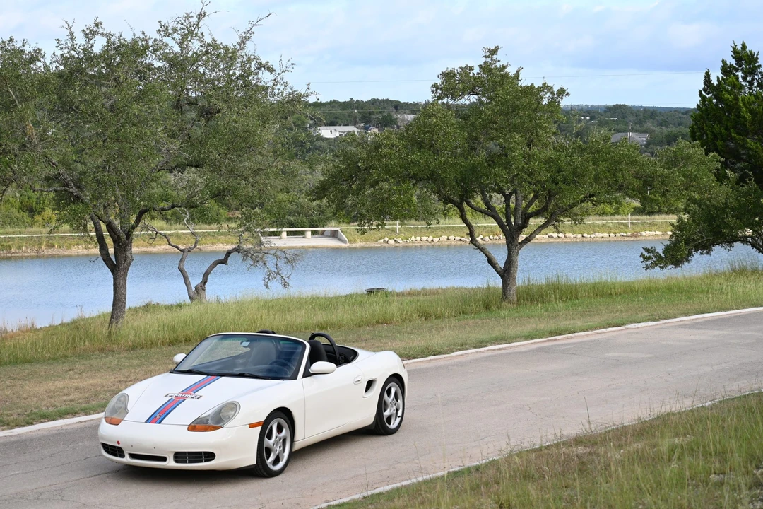 2001 Porsche 986 Boxster S - Image 13 of 31