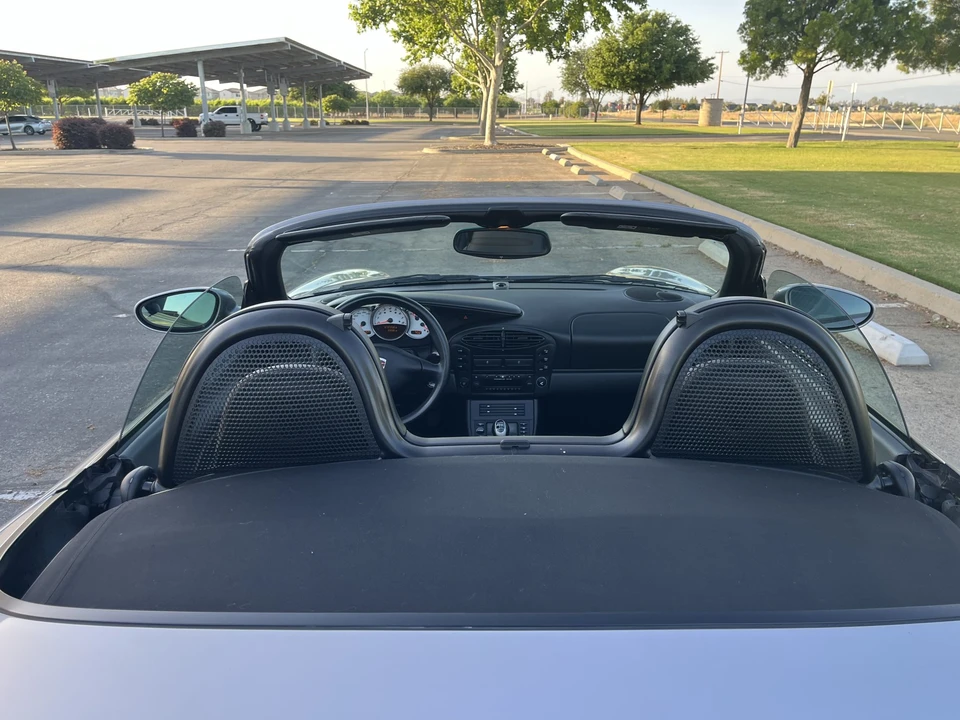 2001 Porsche 986 Boxster S - Image 18 of 31