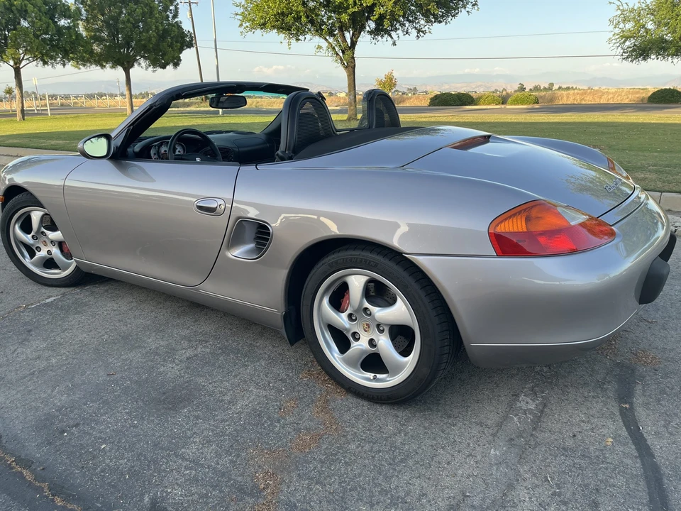 2001 Porsche 986 Boxster S - Image 10 of 31