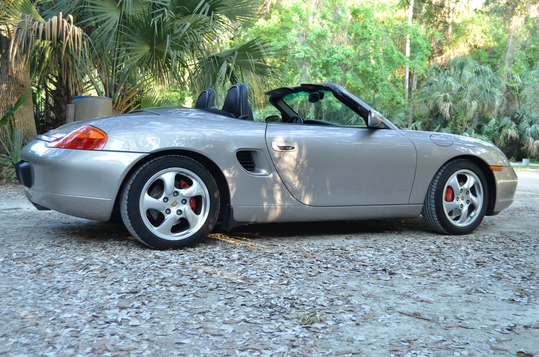 2001 Porsche 986 Boxster S - Image 8 of 31