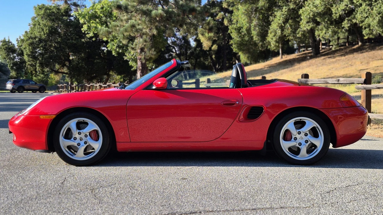 2001 Porsche 986 Boxster S - Image 24 of 31