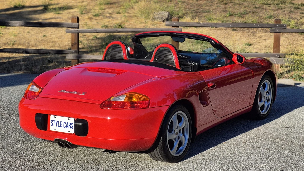 2001 Porsche 986 Boxster S - Image 16 of 31