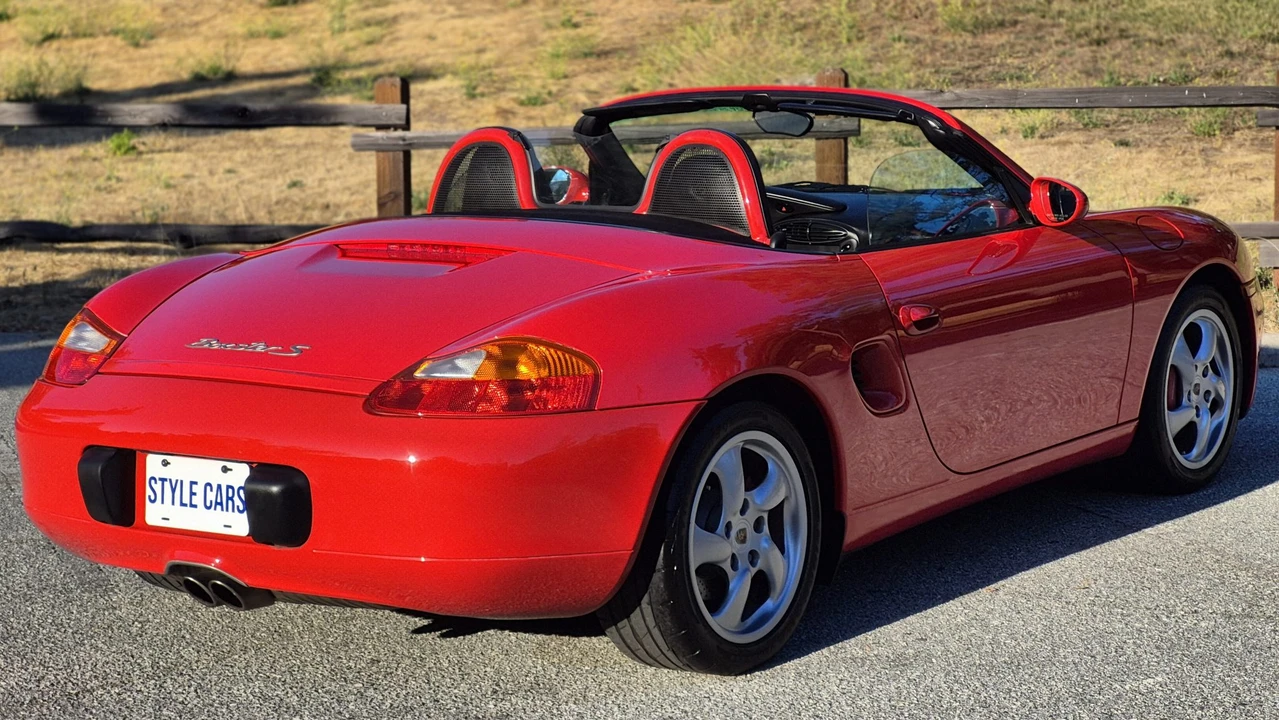 2001 Porsche 986 Boxster S - Image 15 of 31