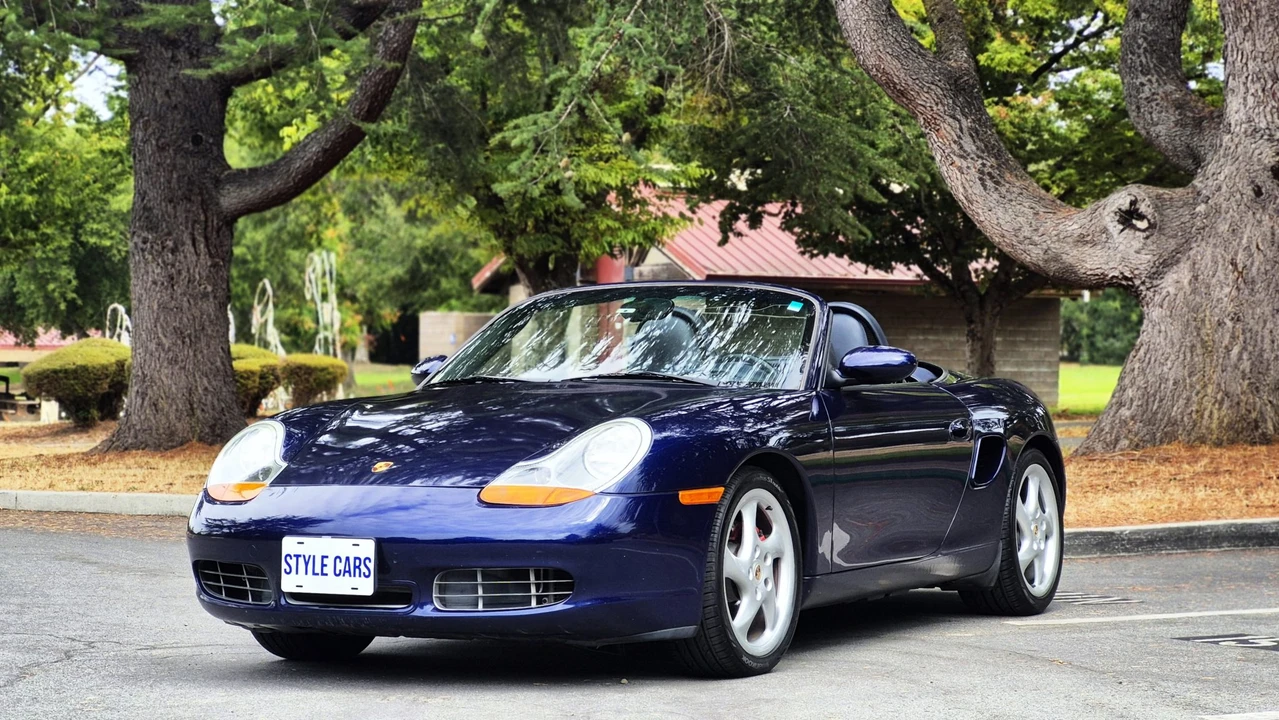 2001 Porsche 986 Boxster S - Image 2 of 31