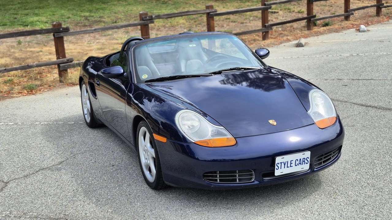 2001 Porsche 986 Boxster S - Image 14 of 31