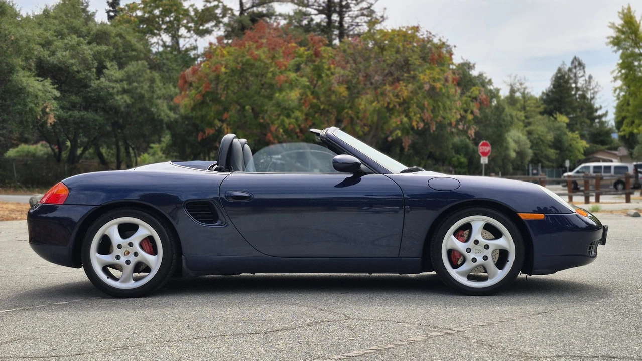 2001 Porsche 986 Boxster S - Image 16 of 31