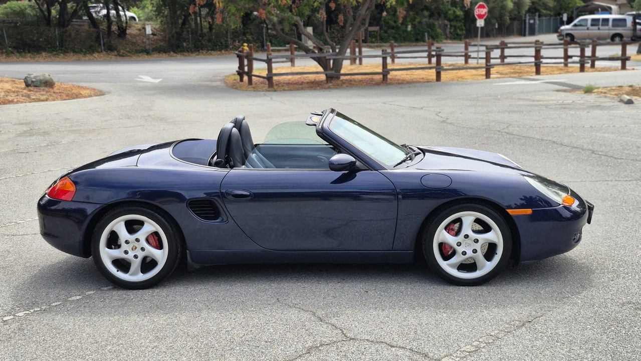 2001 Porsche 986 Boxster S - Image 17 of 31