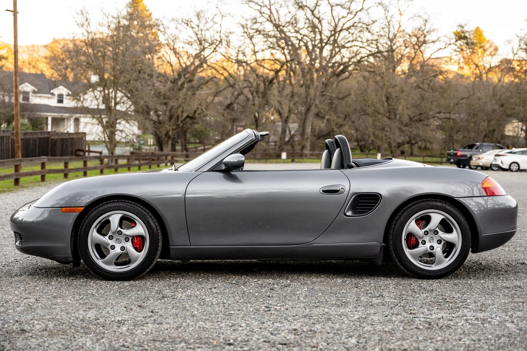 2001 Porsche 986 Boxster S - Image 11 of 31