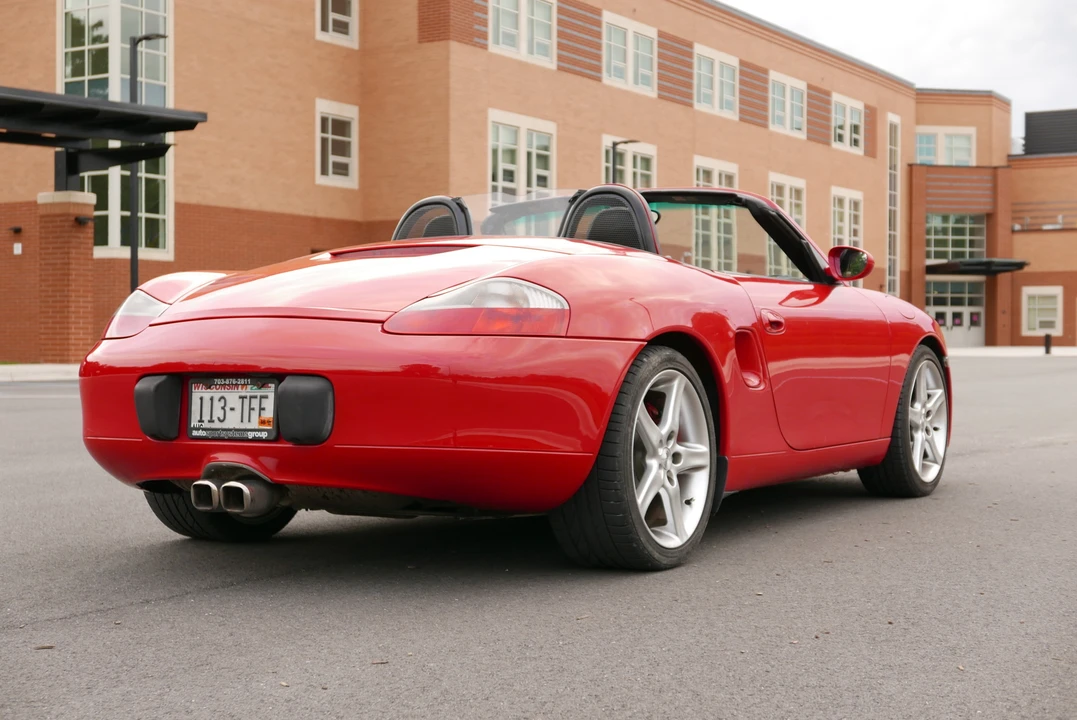 2001 Porsche 986 Boxster S - Image 12 of 31