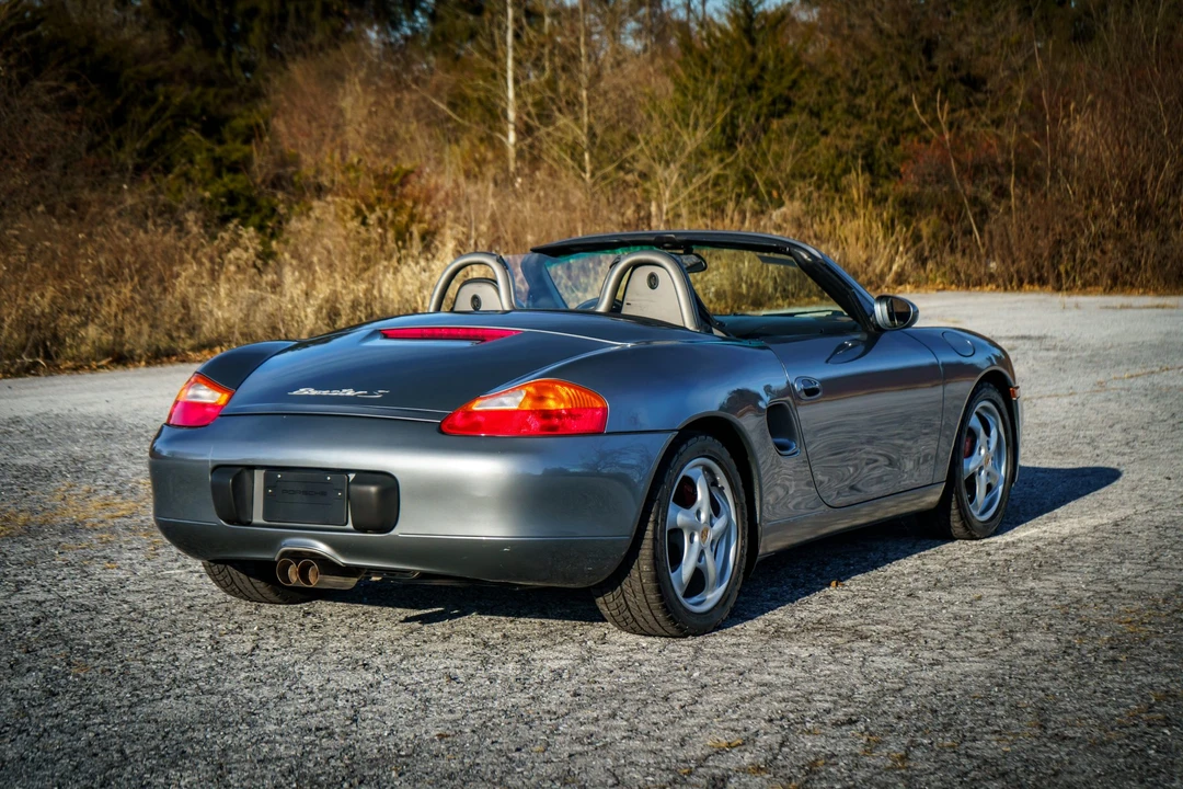 2001 Porsche 986 Boxster S - Image 9 of 31