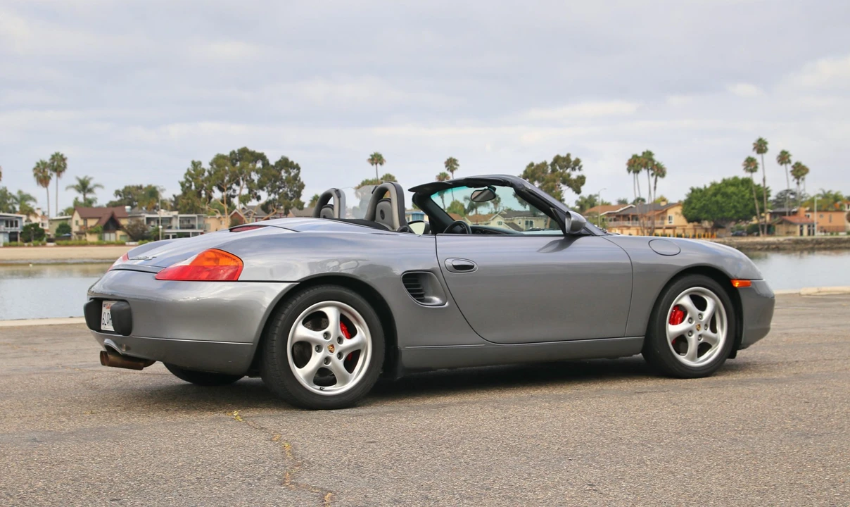 2001 Porsche 986 Boxster S - Image 24 of 31
