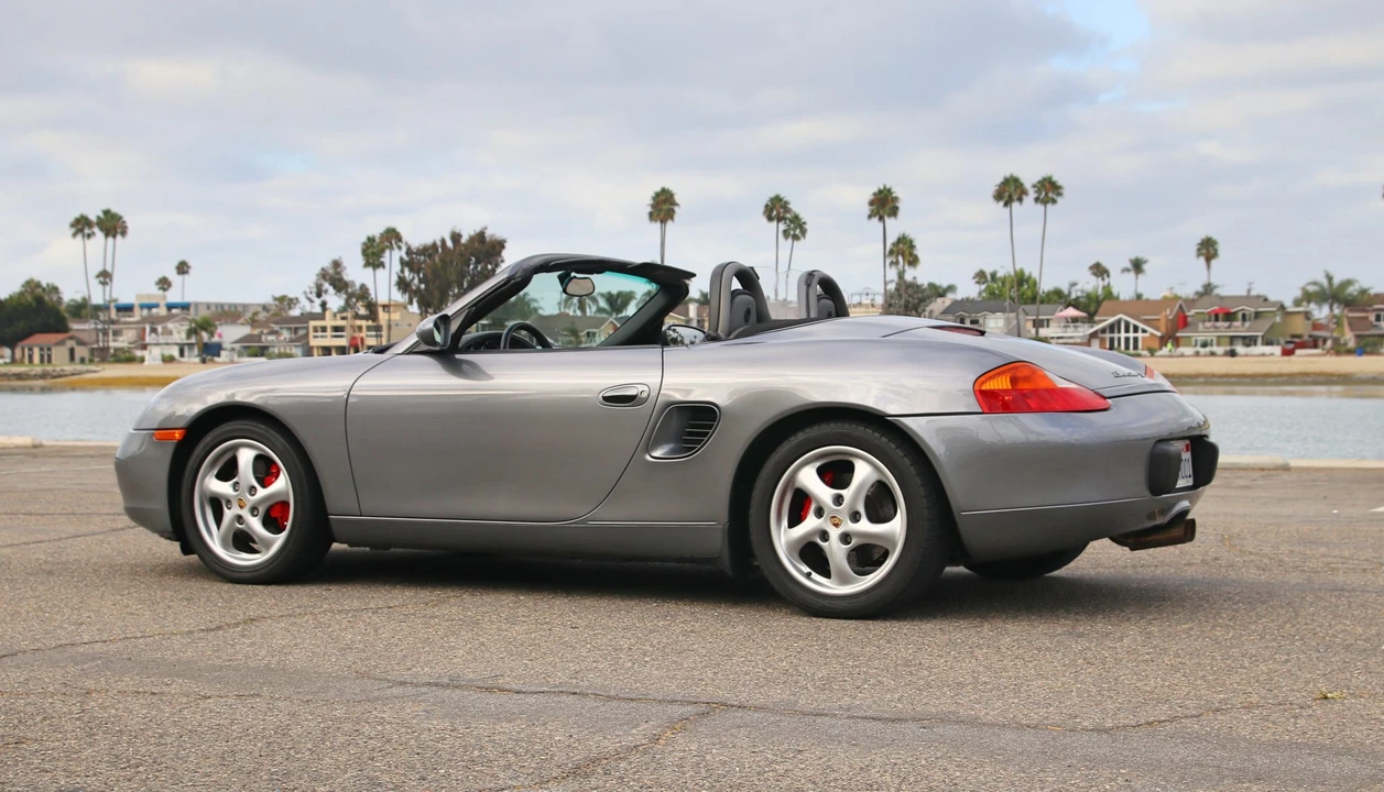 2001 Porsche 986 Boxster S - Image 11 of 31