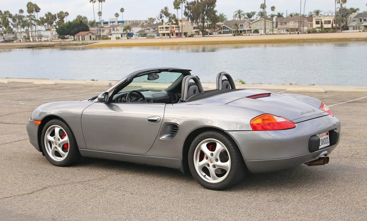 2001 Porsche 986 Boxster S - Image 9 of 31
