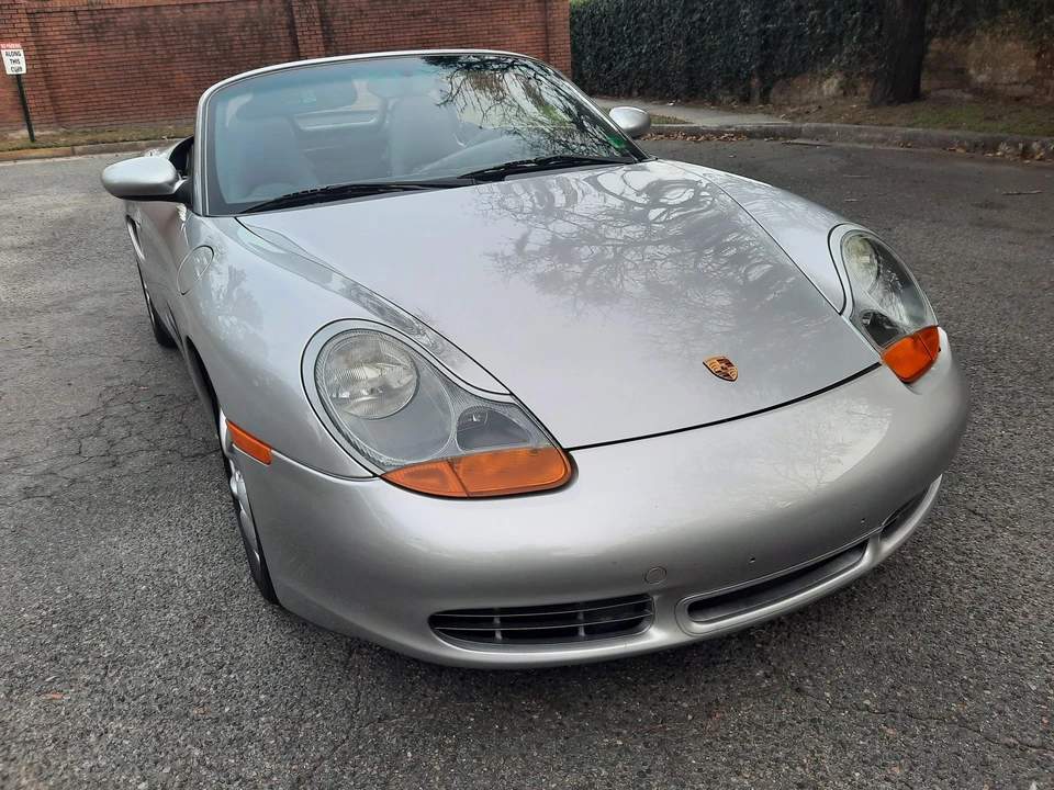 2001 Porsche 986 Boxster S - Image 12 of 31