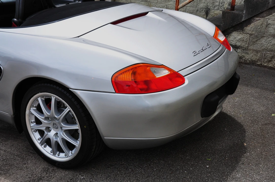 2001 Porsche 986 Boxster S - Image 17 of 31