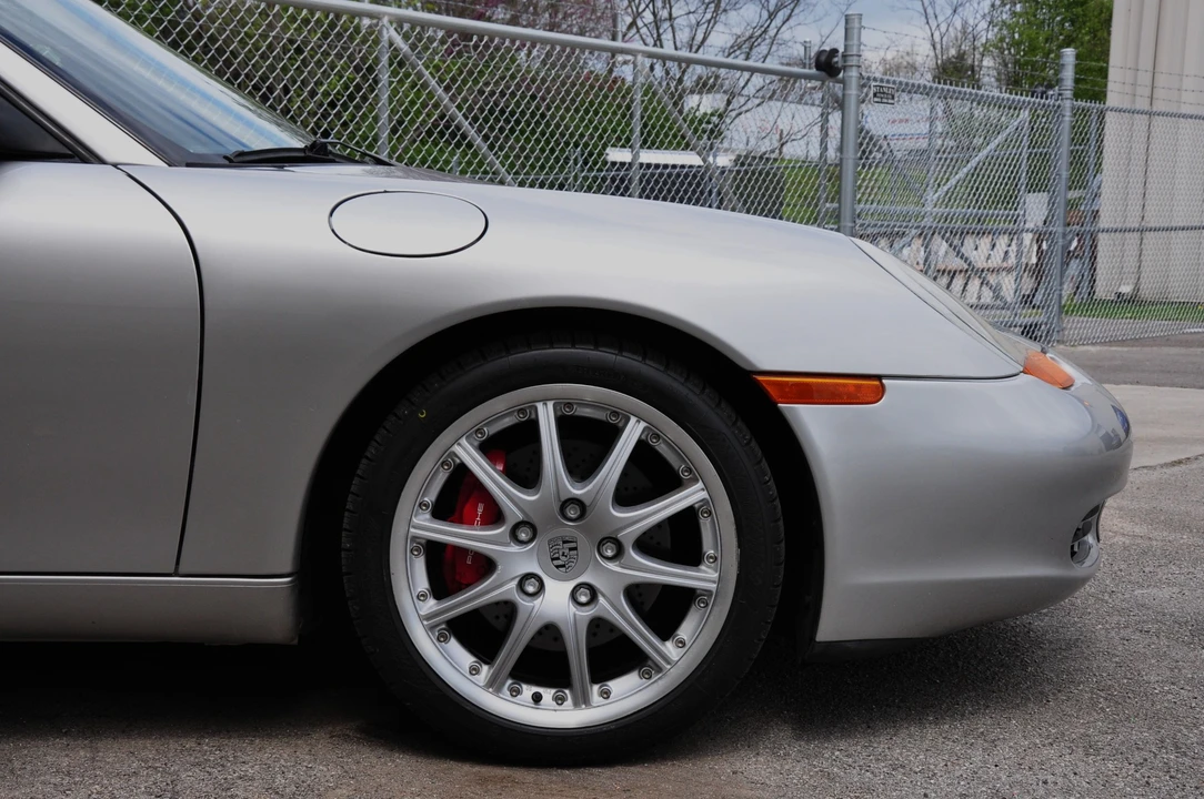 2001 Porsche 986 Boxster S - Image 23 of 31