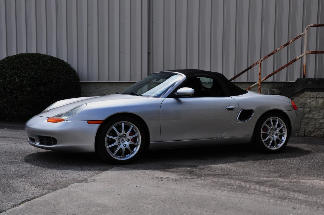 2001 Porsche 986 Boxster S - Image 12 of 31