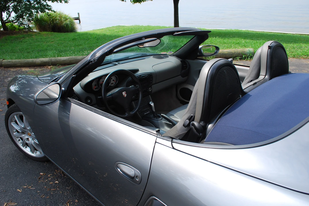 2001 Porsche 986 Boxster S - Image 14 of 31