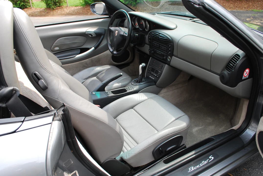 2001 Porsche 986 Boxster S - Image 17 of 31