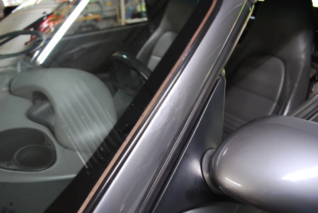 2001 Porsche 986 Boxster S - Image 8 of 31