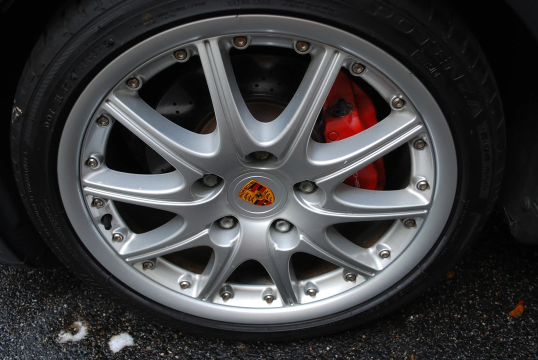 2001 Porsche 986 Boxster S - Image 11 of 31