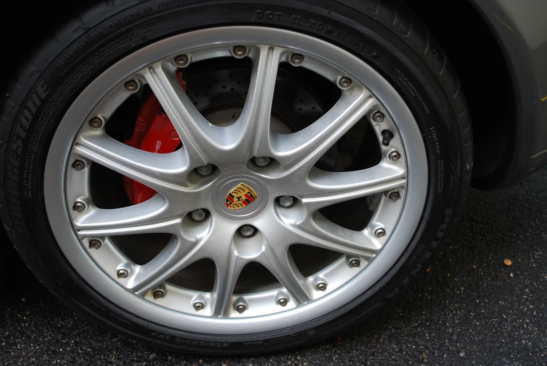 2001 Porsche 986 Boxster S - Image 12 of 31