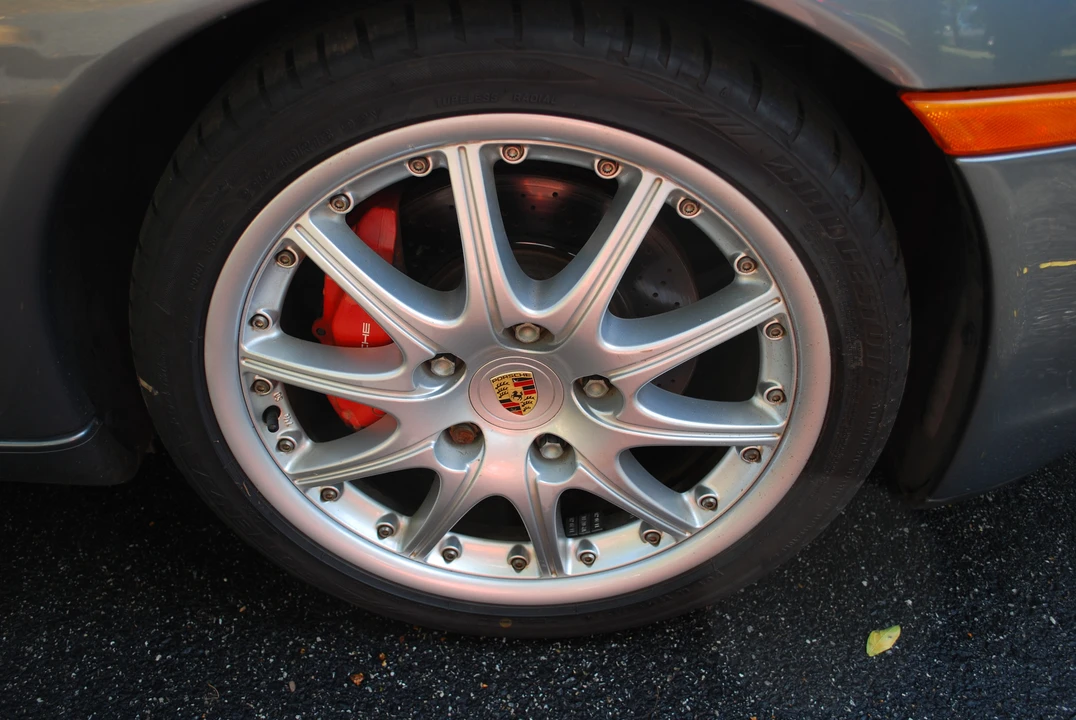 2001 Porsche 986 Boxster S - Image 10 of 31