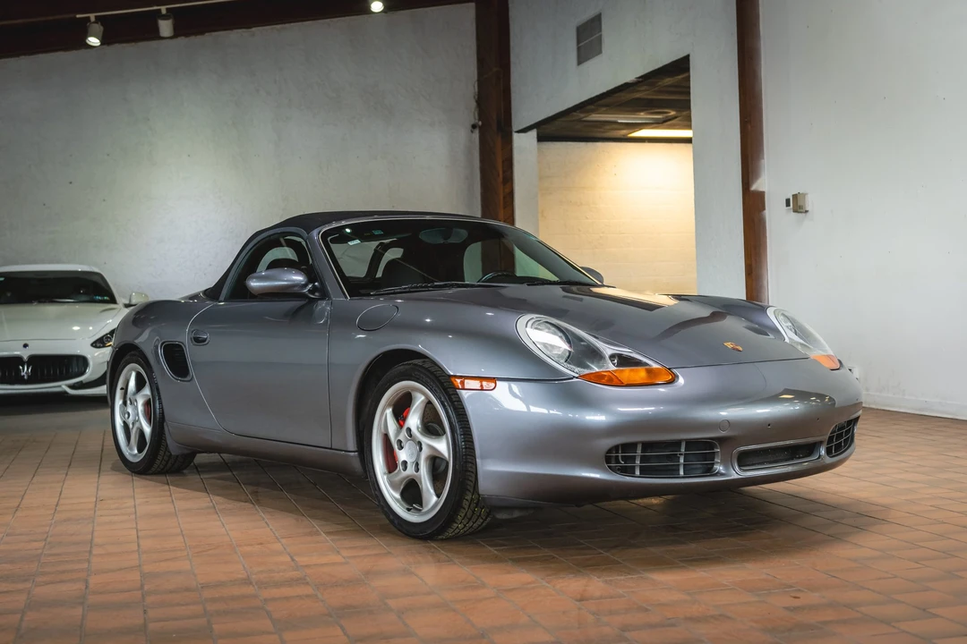 2001 Porsche 986 Boxster S - Image 9 of 31