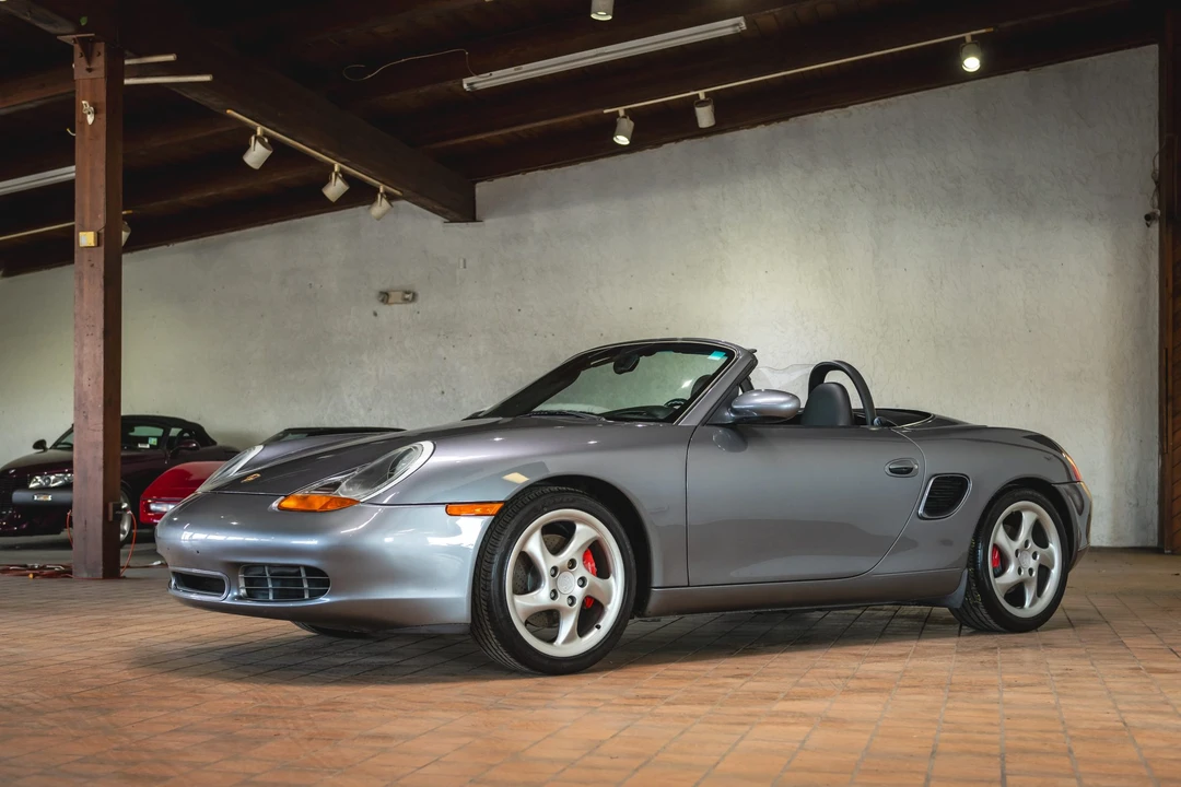2001 Porsche 986 Boxster S - Image 13 of 31