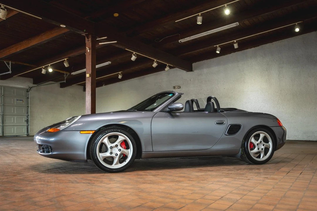 2001 Porsche 986 Boxster S - Image 16 of 31