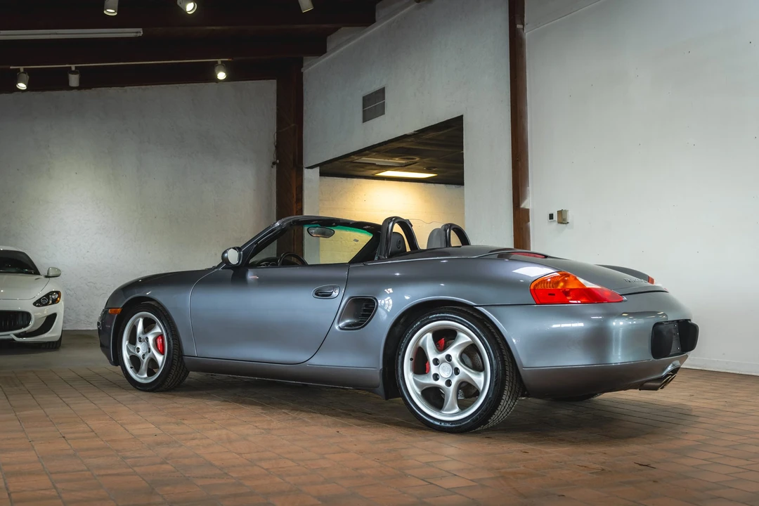 2001 Porsche 986 Boxster S - Image 18 of 31
