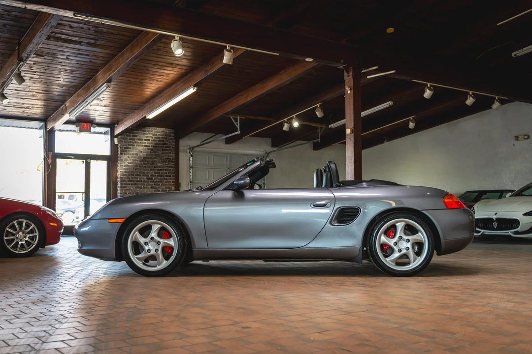 2001 Porsche 986 Boxster S - Image 17 of 31