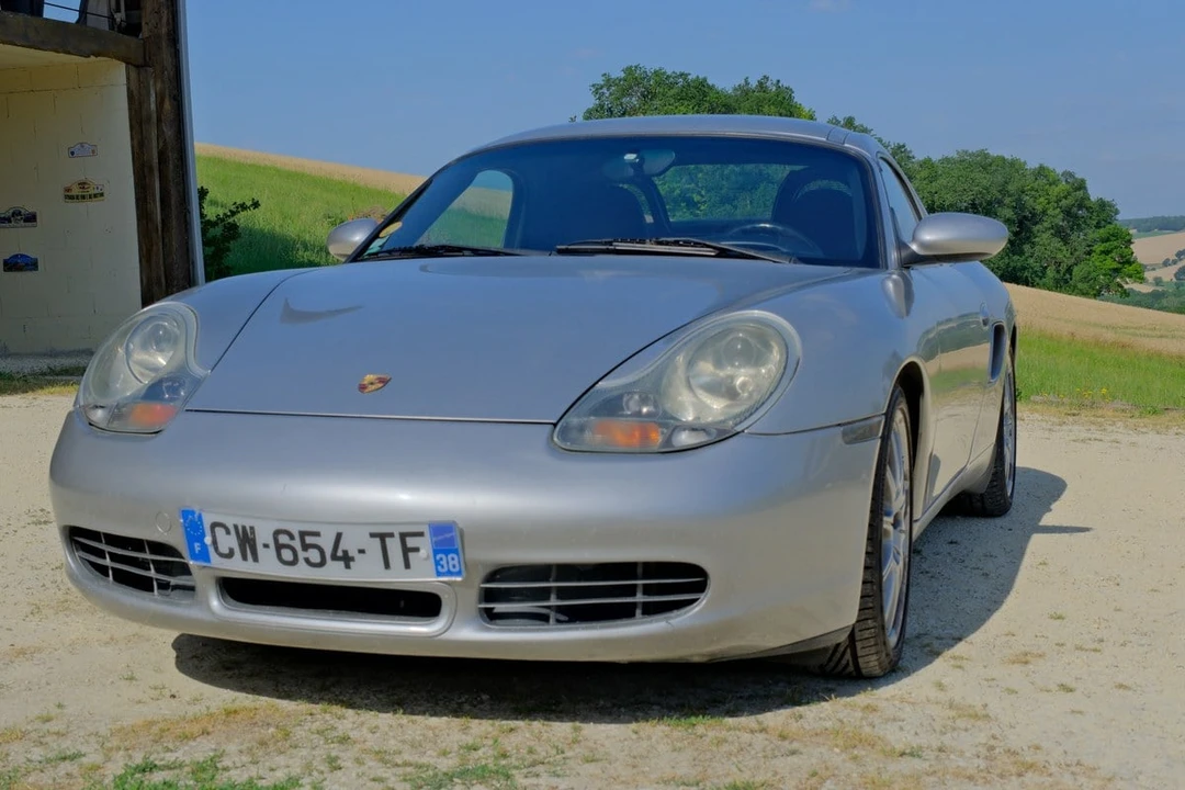 2001 Porsche 986 Boxster S - Image 25 of 30