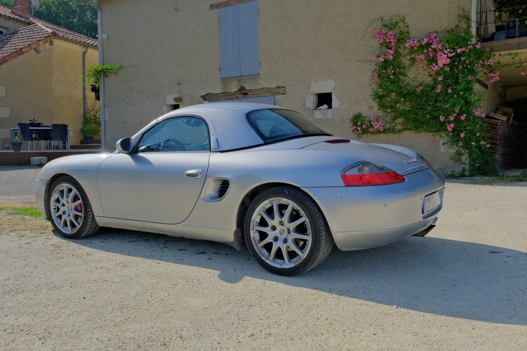 2001 Porsche 986 Boxster S - Image 27 of 30