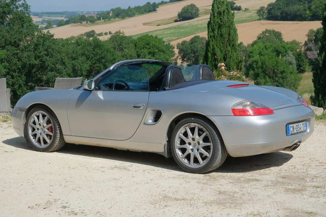 2001 Porsche 986 Boxster S - Image 18 of 30