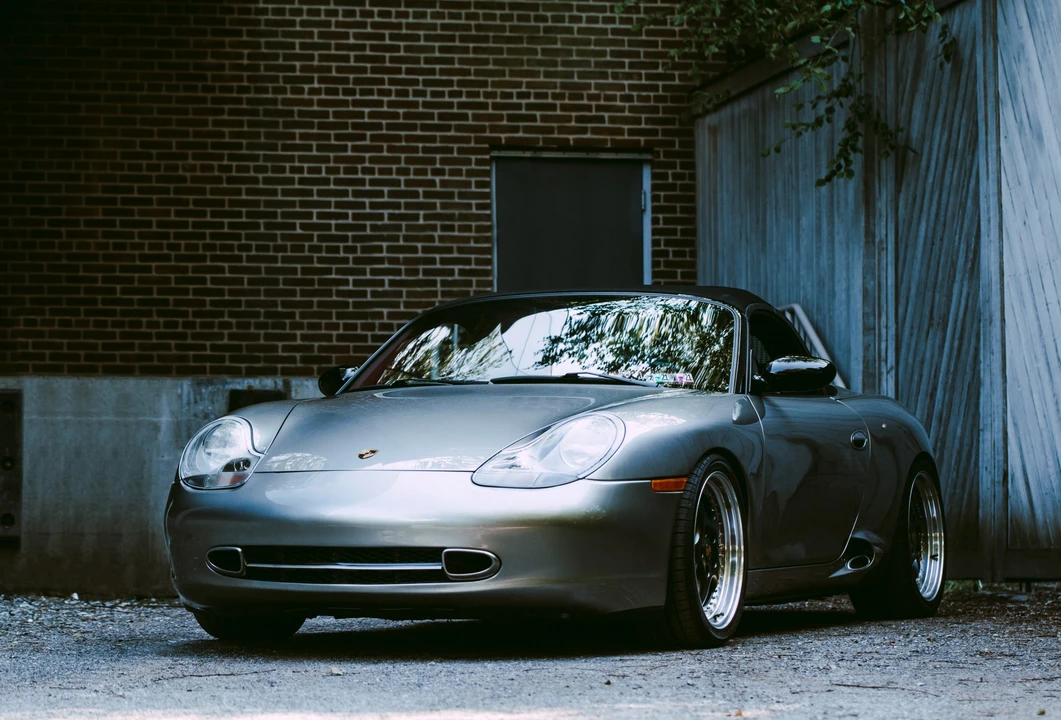 2001 Porsche 986 Boxster S - Image 16 of 31