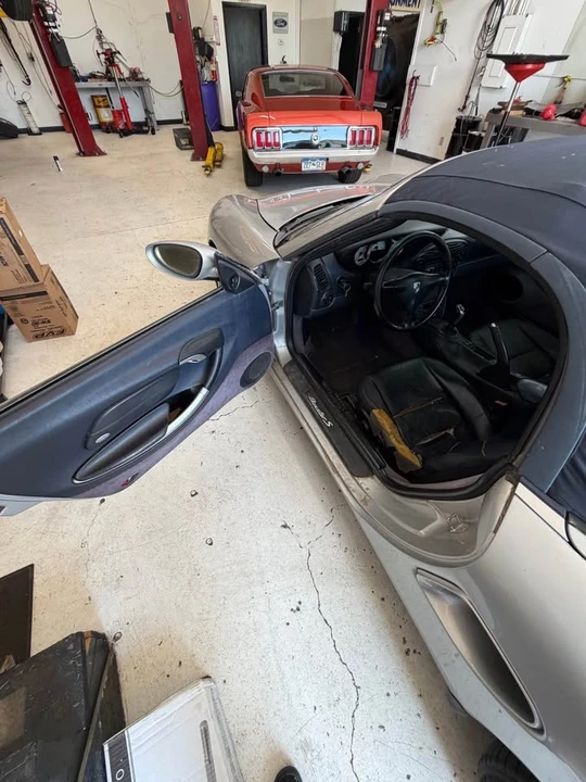 2001 Porsche 986 Boxster S - Image 6 of 9