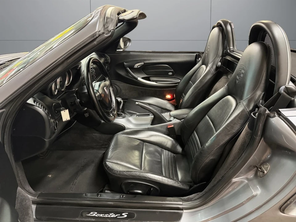 2001 Porsche 986 Boxster S - Image 10 of 25