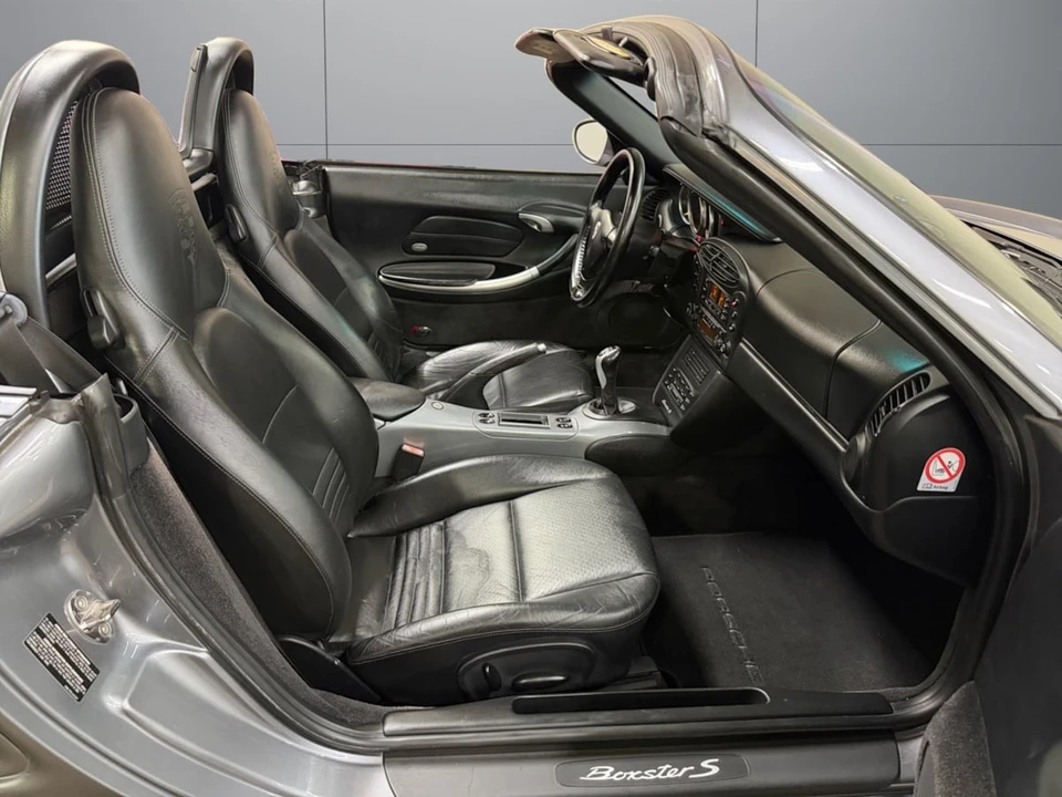 2001 Porsche 986 Boxster S - Image 17 of 25