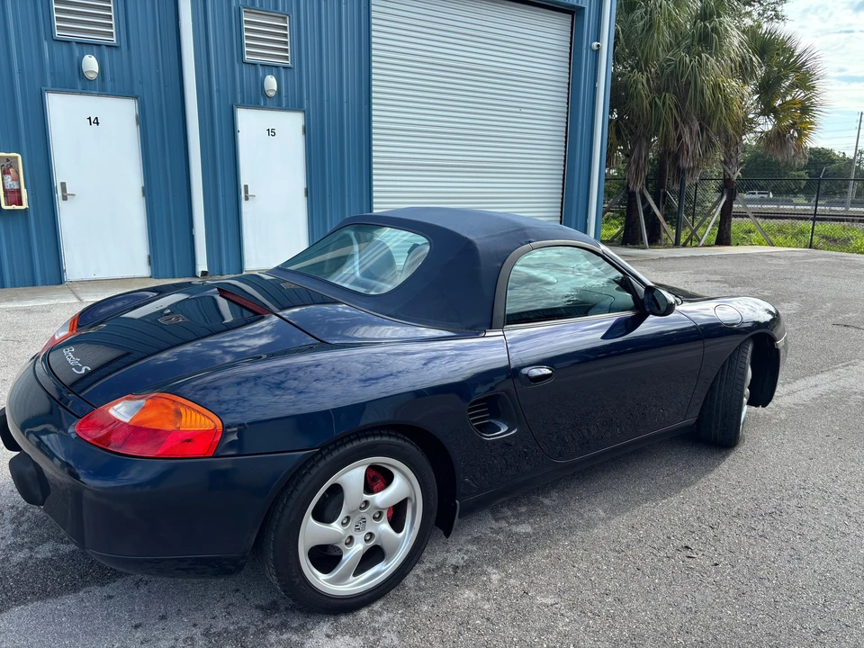 2001 Porsche 986 Boxster S - Image 28 of 31