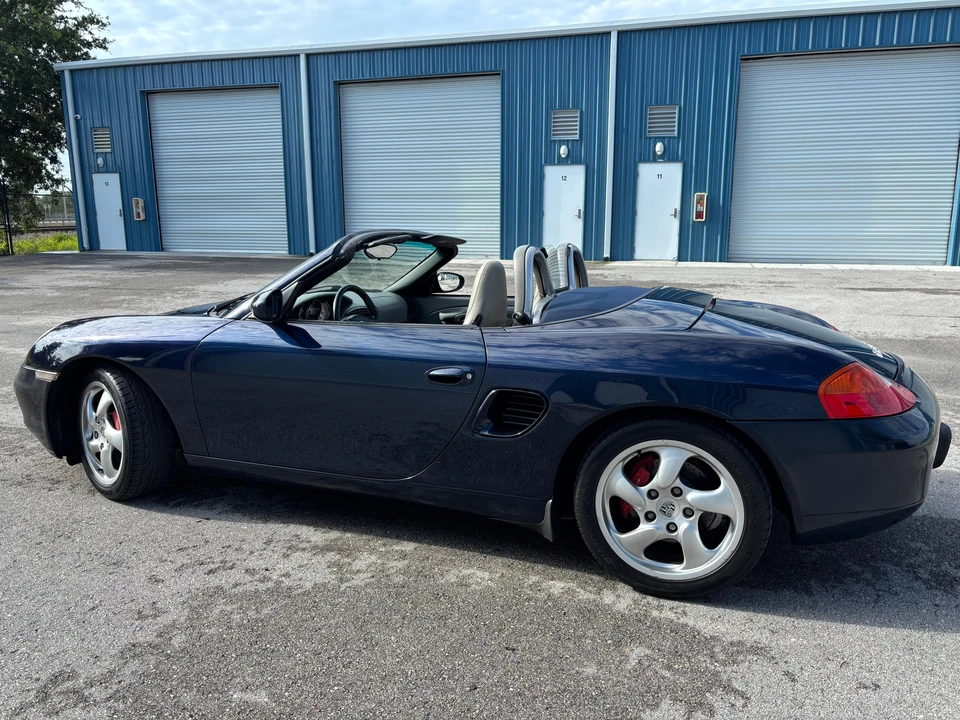 2001 Porsche 986 Boxster S - Image 11 of 31