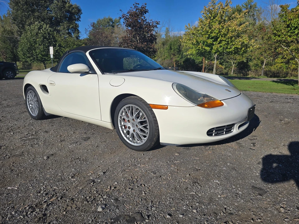 2001 Porsche 986 Boxster S - Image 14 of 31