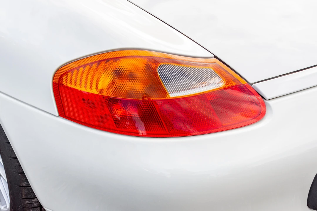 2001 Porsche 986 Boxster S - Image 25 of 31