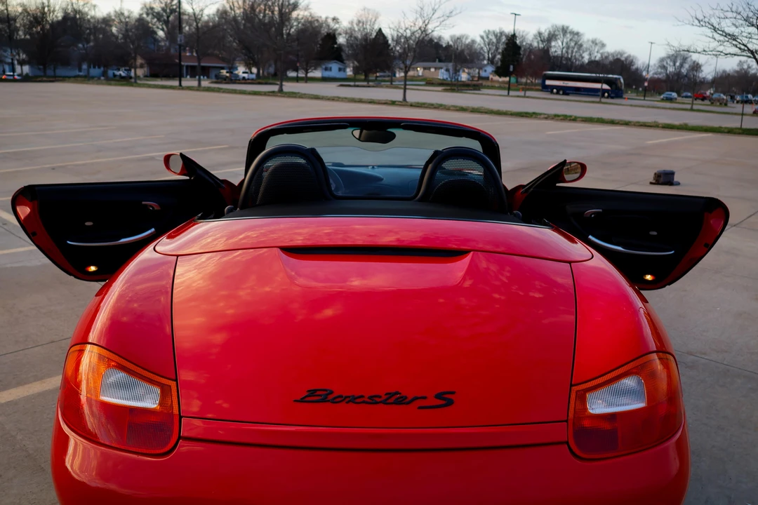 2001 Porsche 986 Boxster S - Image 10 of 31