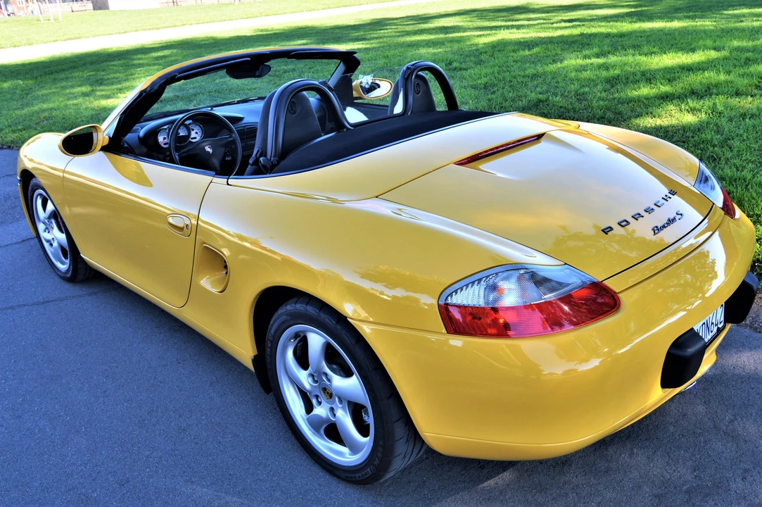 2001 Porsche 986 Boxster S - Image 15 of 31
