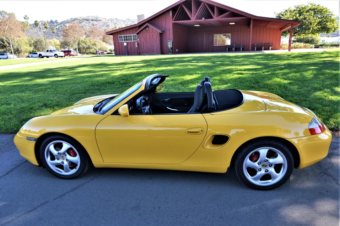 2001 Porsche 986 Boxster S - Image 13 of 31