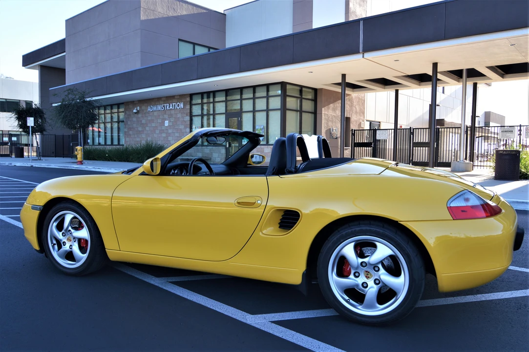 2001 Porsche 986 Boxster S - Image 14 of 31