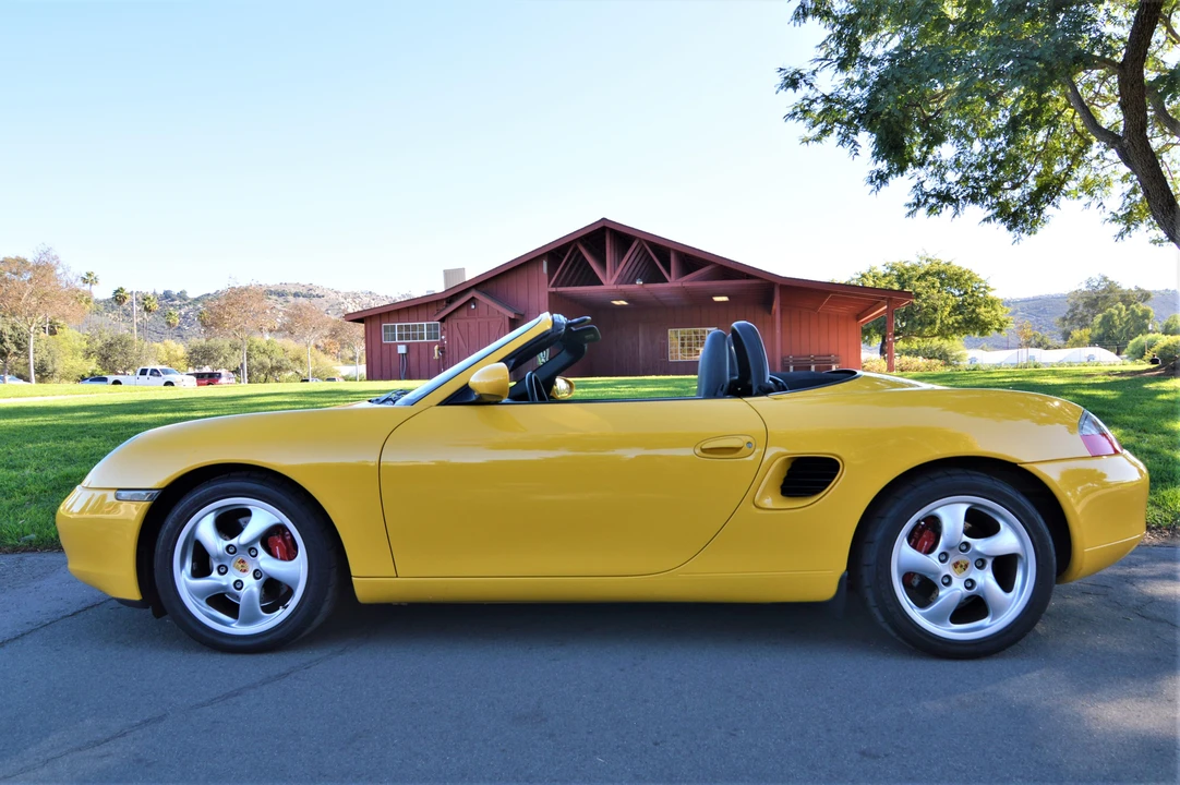 2001 Porsche 986 Boxster S - Image 12 of 31